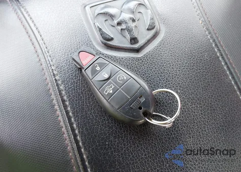 2015 Ram 1500 Rebel z USA, uszkodzony, nr VIN 1C6RR7YG0FS736397